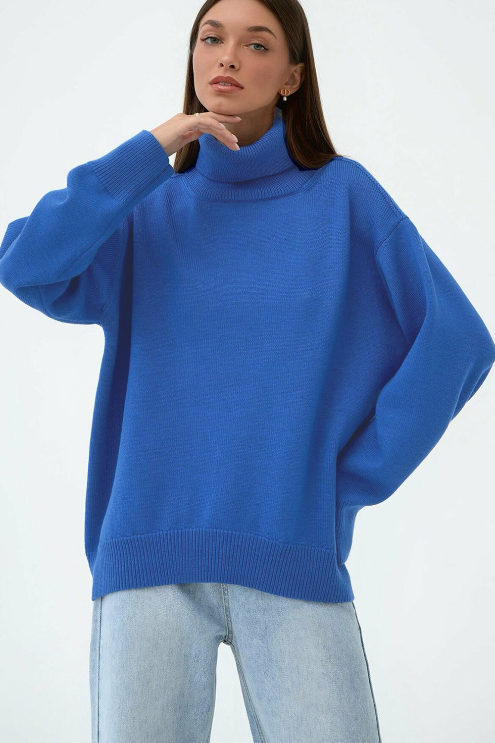 Pull femme col roulé oversize à ourlet asymétrique