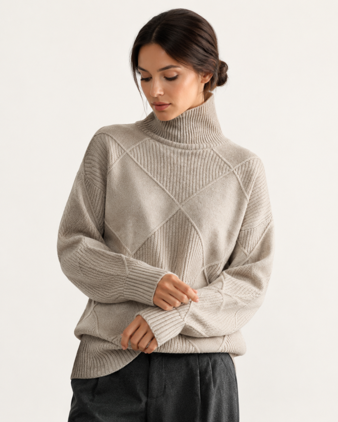Pull femme col roulé oversize à motif losange