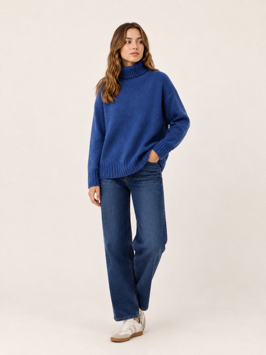 Pull femme col roulé oversize