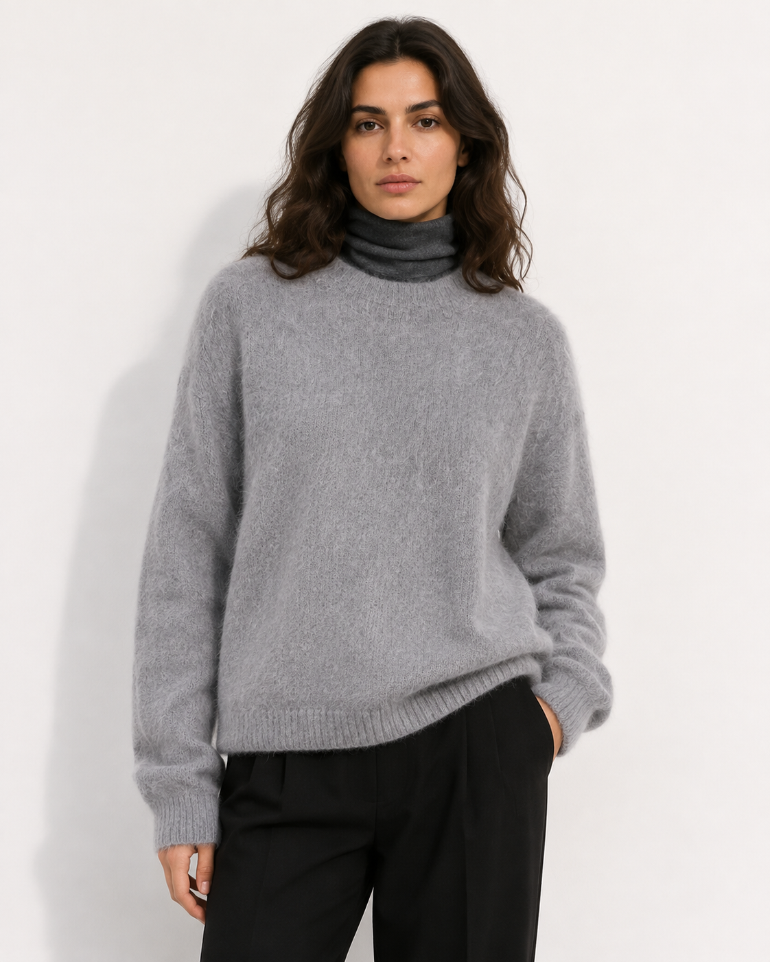 Pull femme col rond en mohair et laine, coupe décontractée