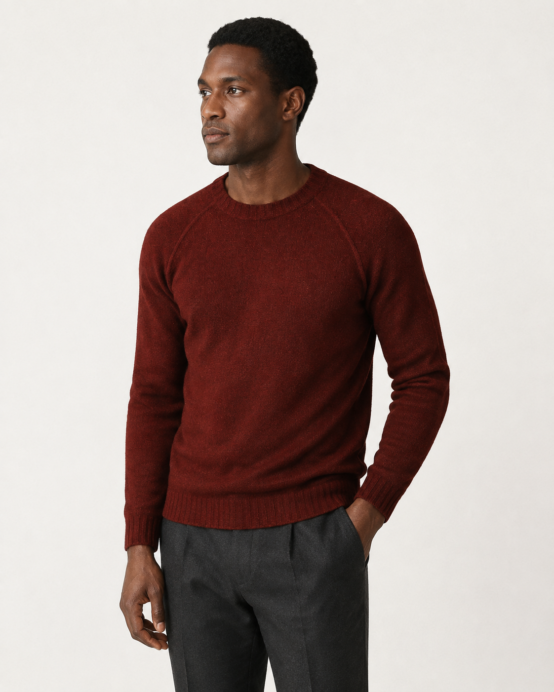 Pull homme col rond en maille douce à manches raglan